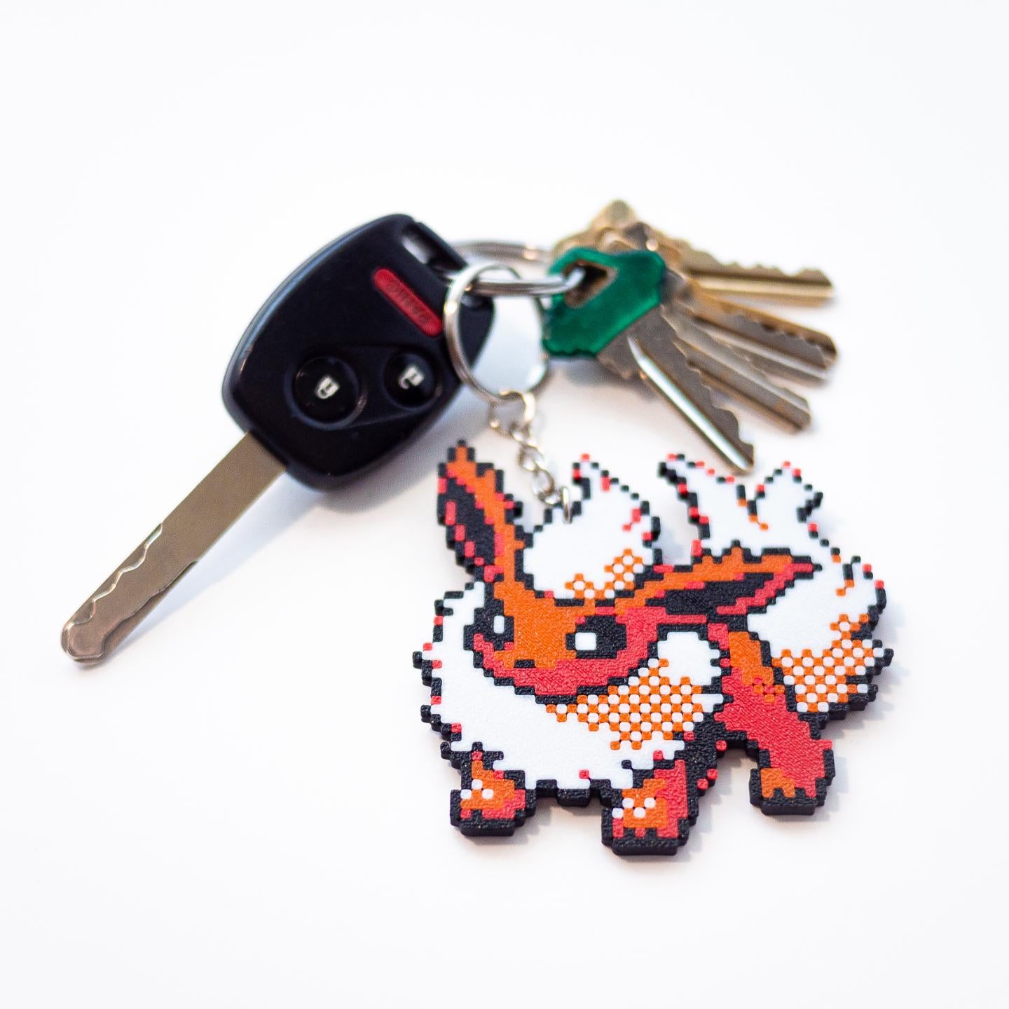 Eevee Evolution Keychain – All Eeveelutions Pokémon Keyring, Cute Pokémon Charm, Gift for Pokémon Fans, Collectible Accessory