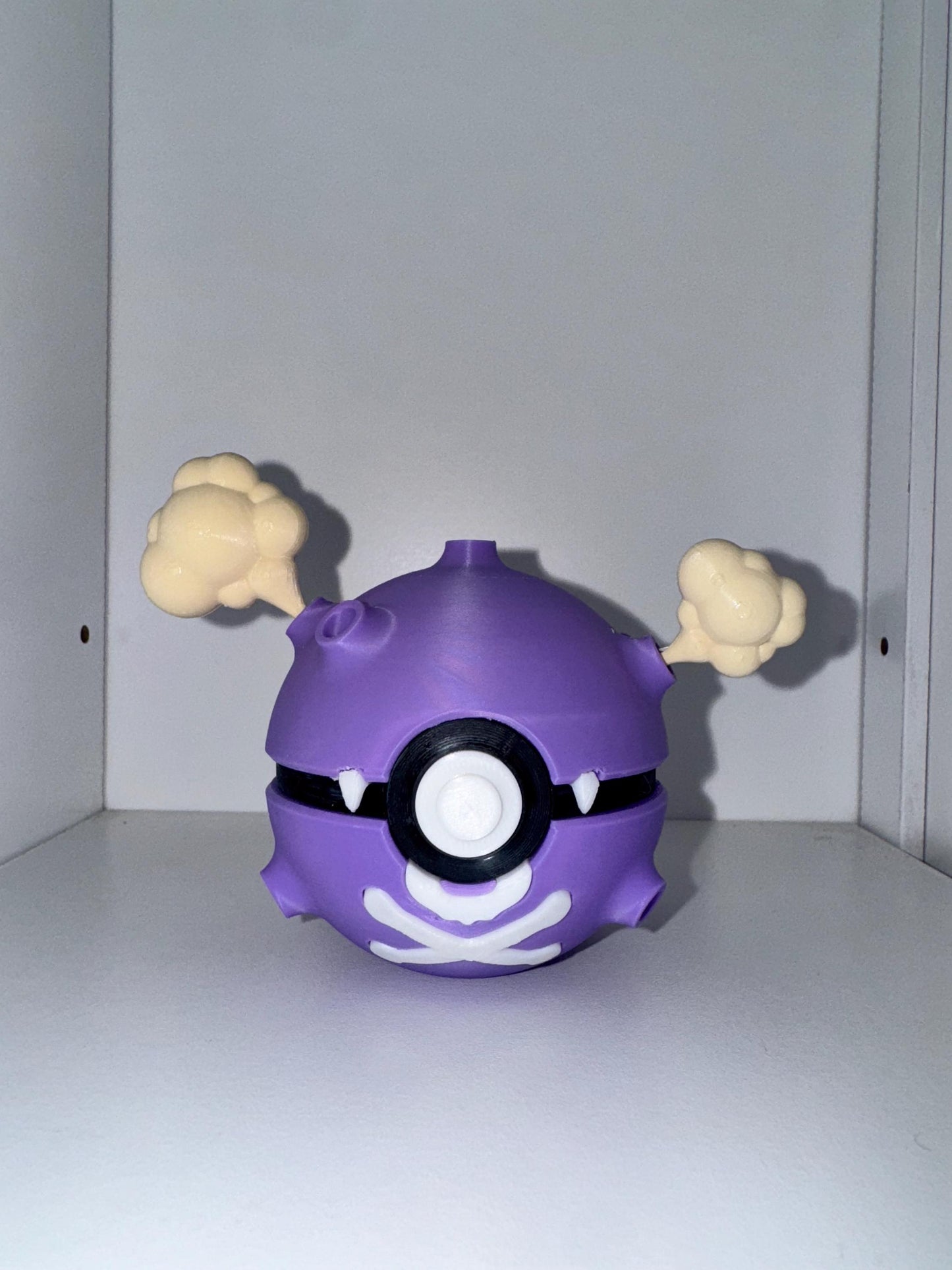 Koffing Themed Pokéball – 3D Printed Poison-Type Display Ball | Custom Pokémon Gift for Fans & Collectors